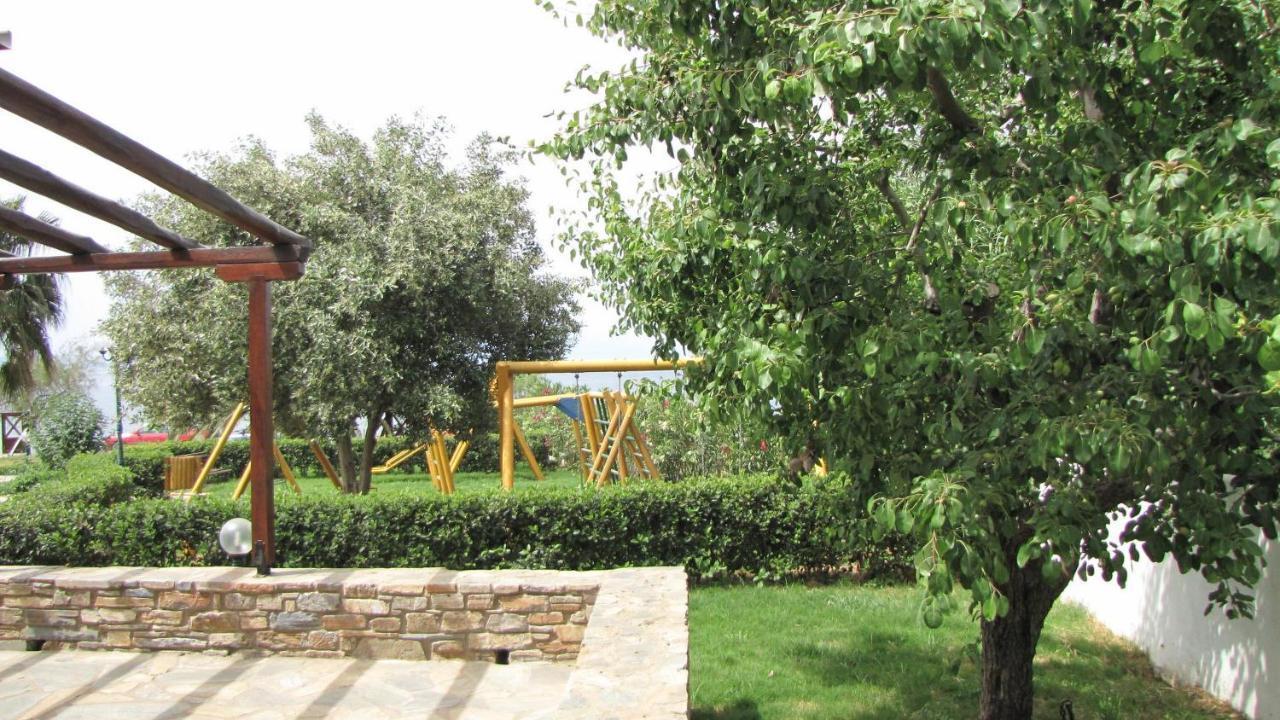 Razi Beach Lefokastro Buitenkant foto