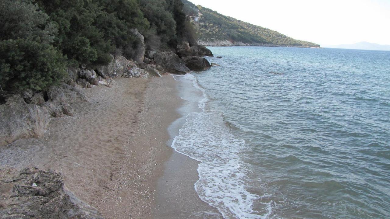 Razi Beach Lefokastro Buitenkant foto