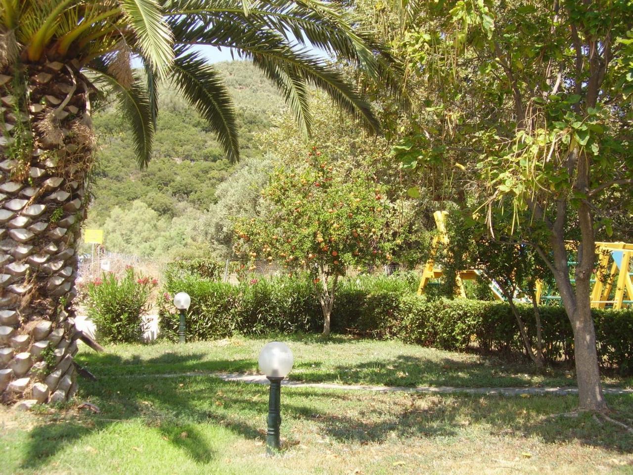 Razi Beach Lefokastro Buitenkant foto